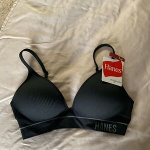 Hanes women’s bralette